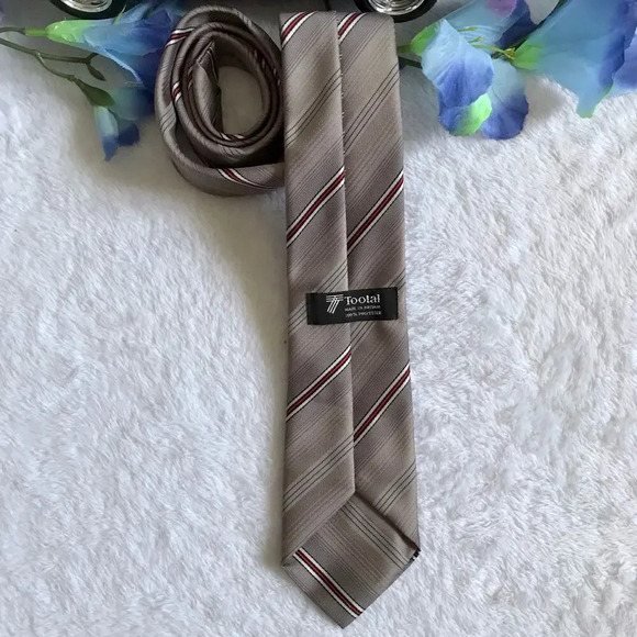 Tootal Variegated Striped Pattern Tie - Picture 4 of 6